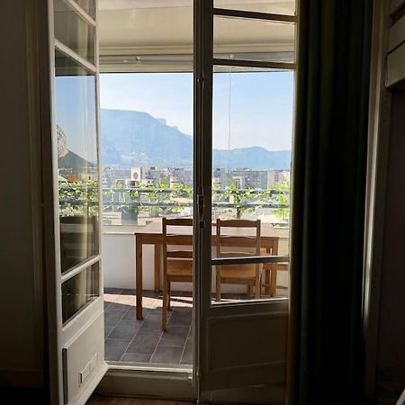 Le Rooftop Calme Et Terrasse A 1 Minute De La Gare Grenoble Luaran gambar