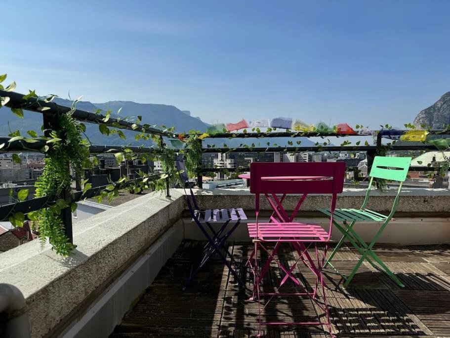 Le Rooftop Calme Et Terrasse A 1 Minute De La Gare Grenoble Luaran gambar
