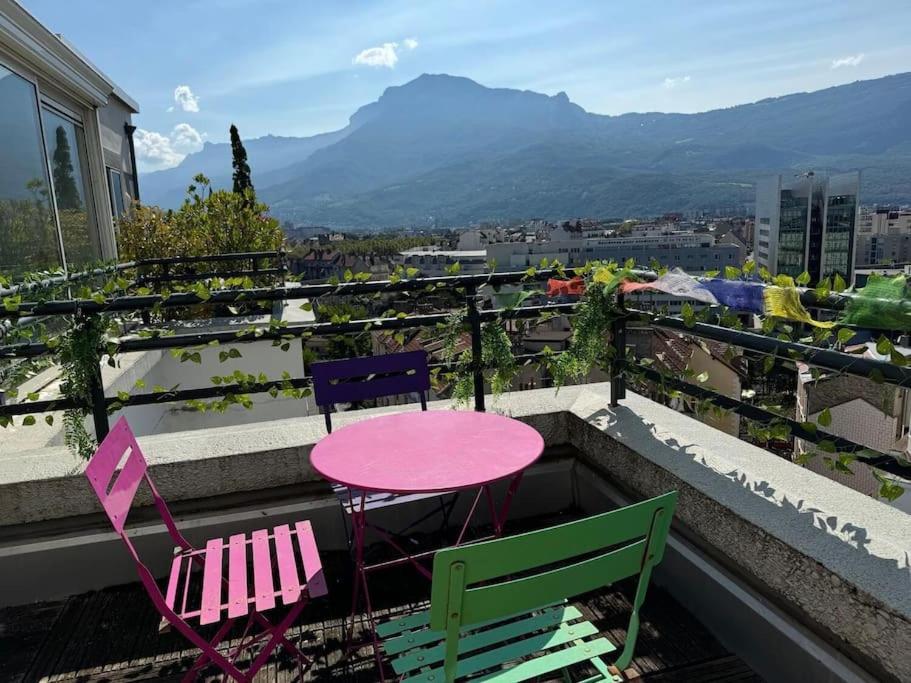 Le Rooftop Calme Et Terrasse A 1 Minute De La Gare Grenoble Luaran gambar
